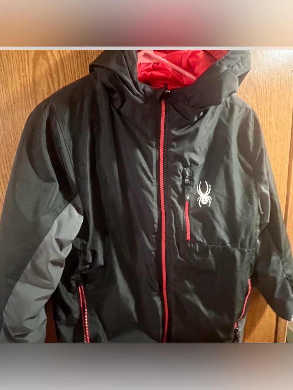 Spyder Boy’s Black Ski Jacket with Red Accents. Size M (10-12)